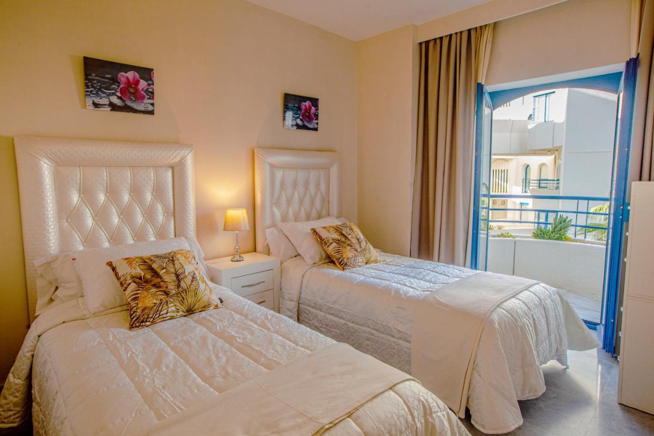 Duplex Apartment On The Beach 71 Marbella Kültér fotó